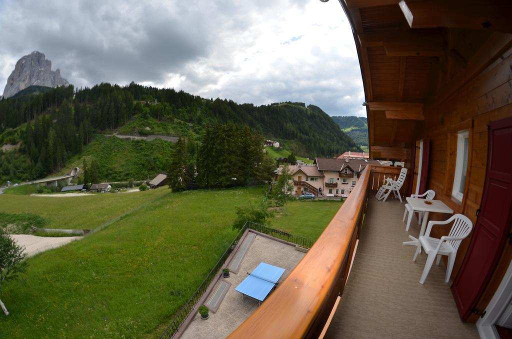 Garni Ossi Acomodação com café da manhã Santa Cristina Val Gardena Quarto foto